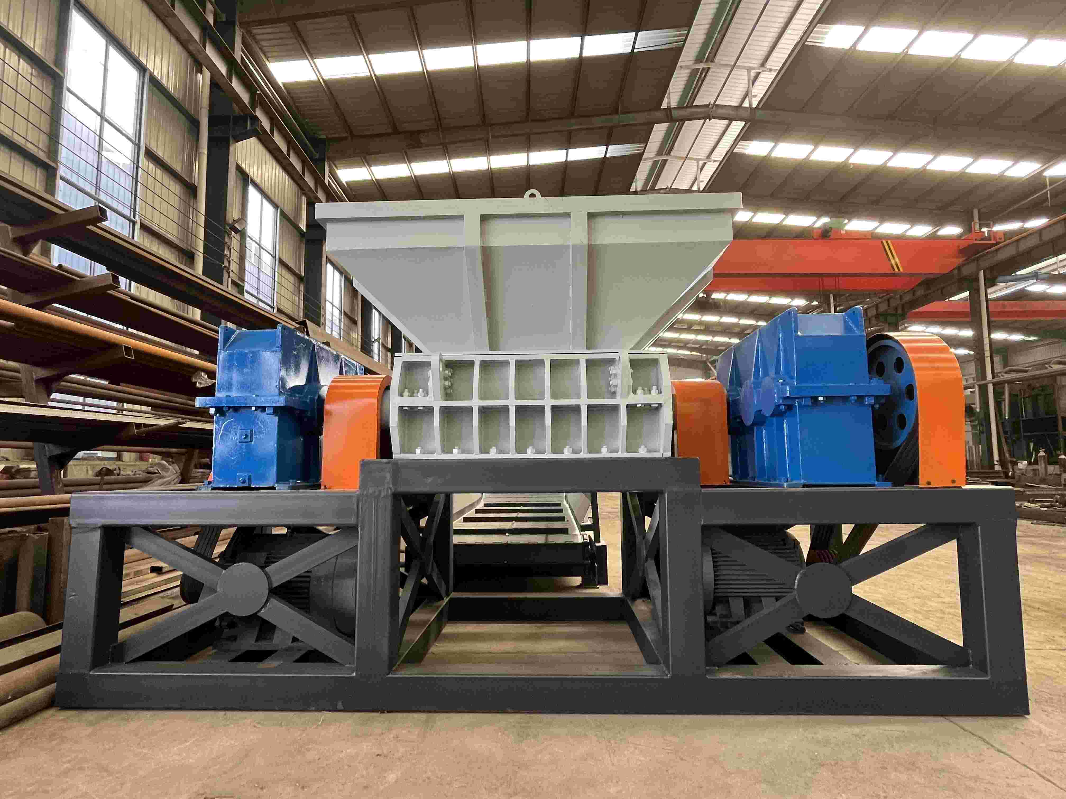 تقطيع البلاستيك آلة تقطيع البلاستيك لعملي