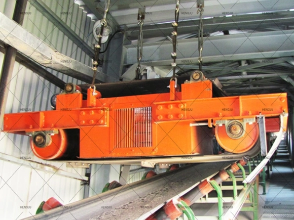 فاصل مغناطيسي