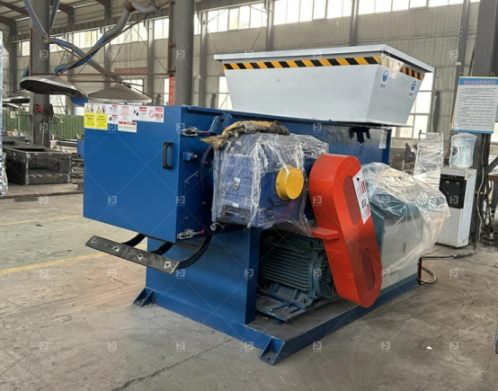 آلة التقطيع ذات العمود الواحد