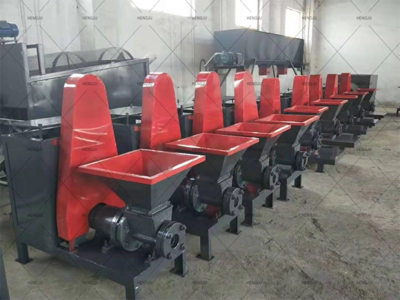 آلة صنع أعواد الفحم