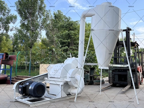 كسارة نشارة الخشب